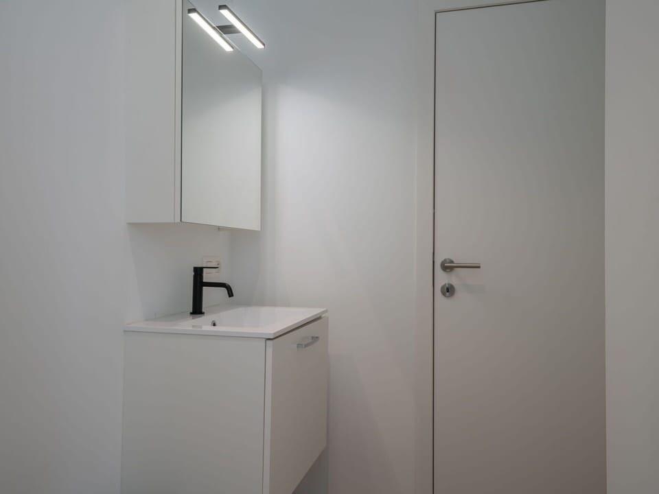 Interior Design, Flooring, Floor, Plumbing Fixture, Bathroom, Bathroom Sink, Ceiling, Plumbing, Mirror