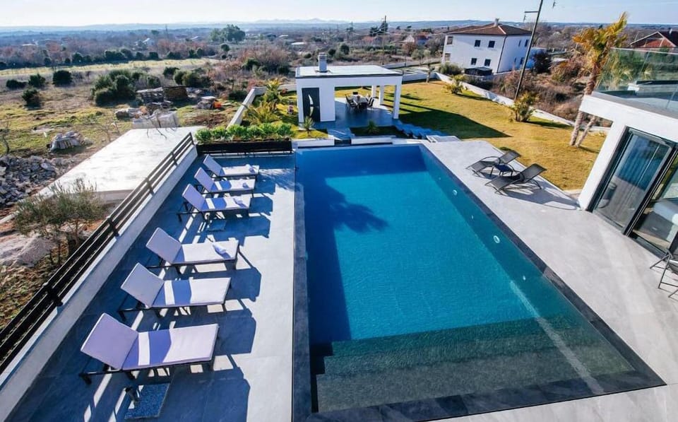 pool