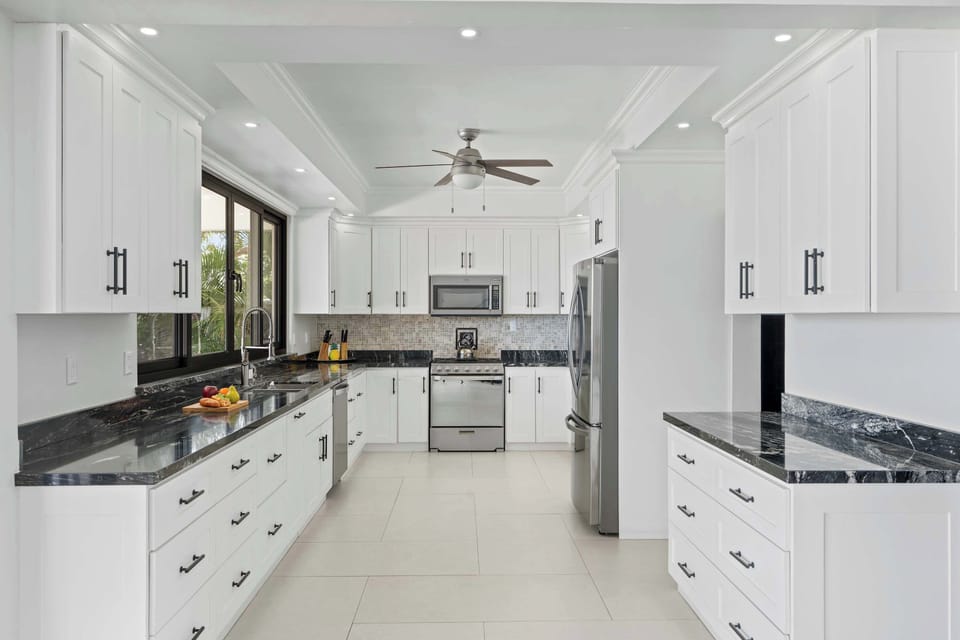 Create joyful family meals and lasting vacation memories.

