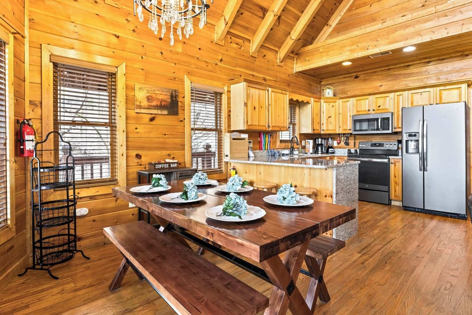 Dining table with seating for 6 