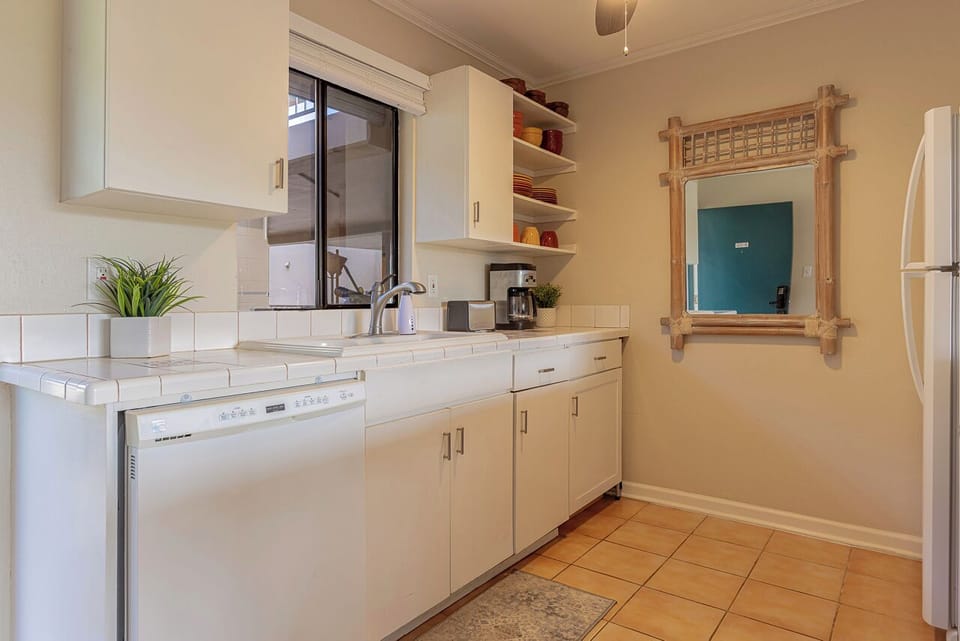 Spacious kitchen area