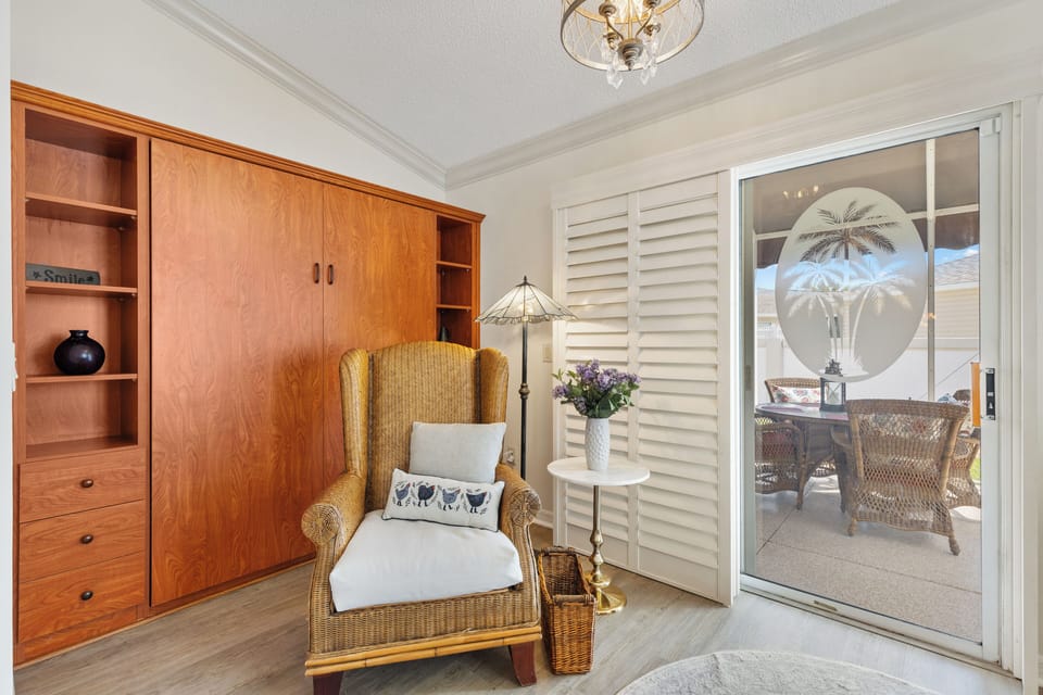 Office with Murphy bed