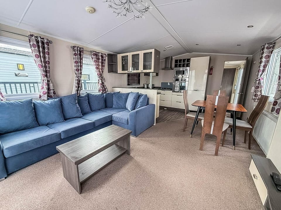 This spacious living and dining area is perfect for entertaining the whole family, secure your break for just £25 now