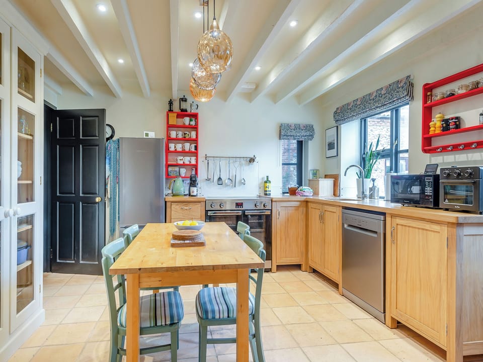 Kitchen/diner | Barn Cottage, Great Snoring