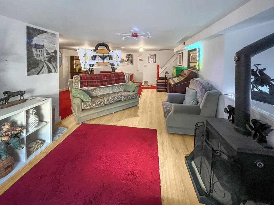 Living area | Tabernacle Basement, Mold and the Clwydian Range