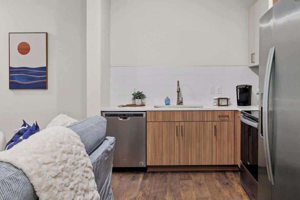 Kitchen: Modern appliances & sleek design for culinary adventures in Nashville!

