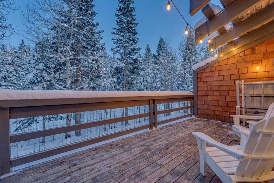 Exterior: Private deck with seating