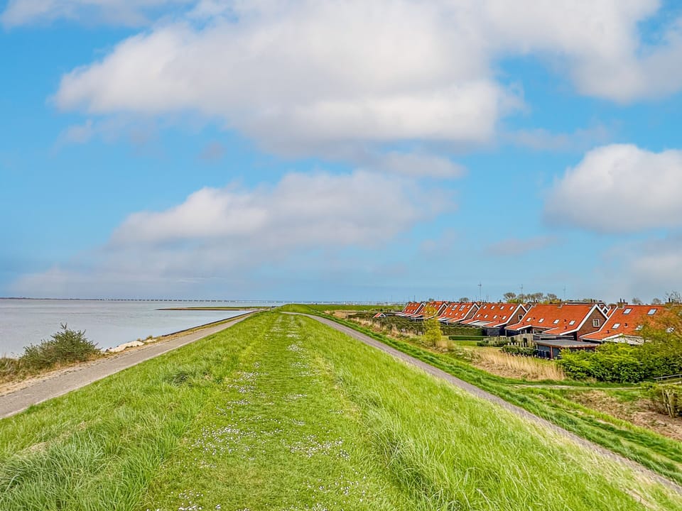 Immediate Surroundings [summer] (<1 km)
