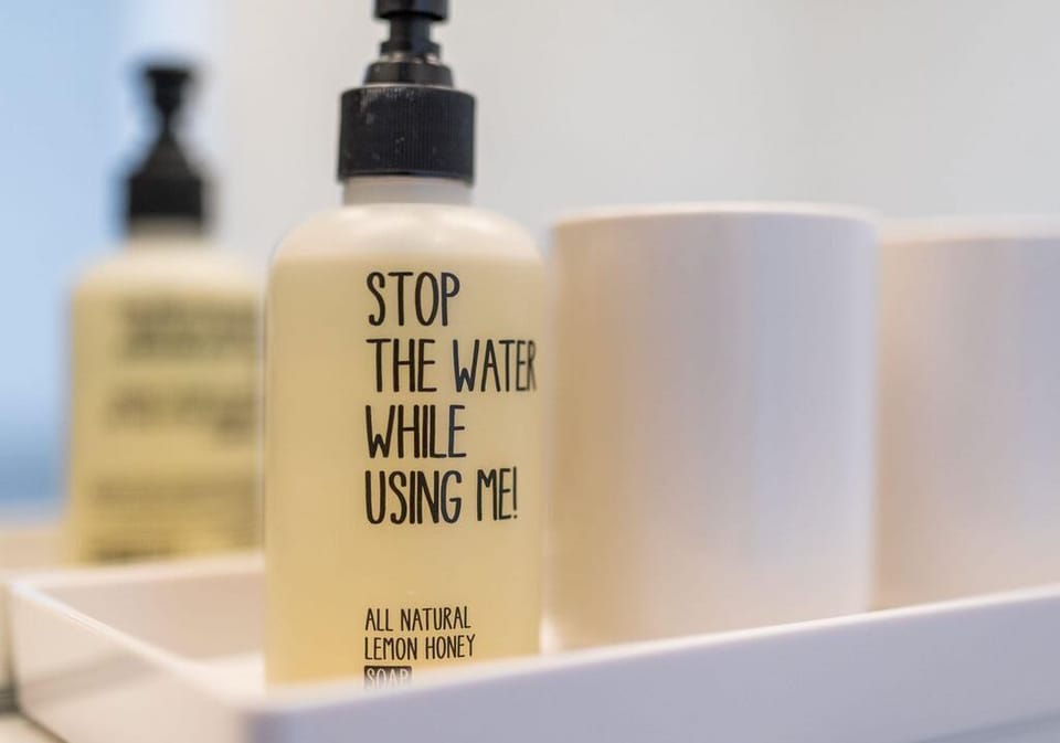 Bathroom amenities