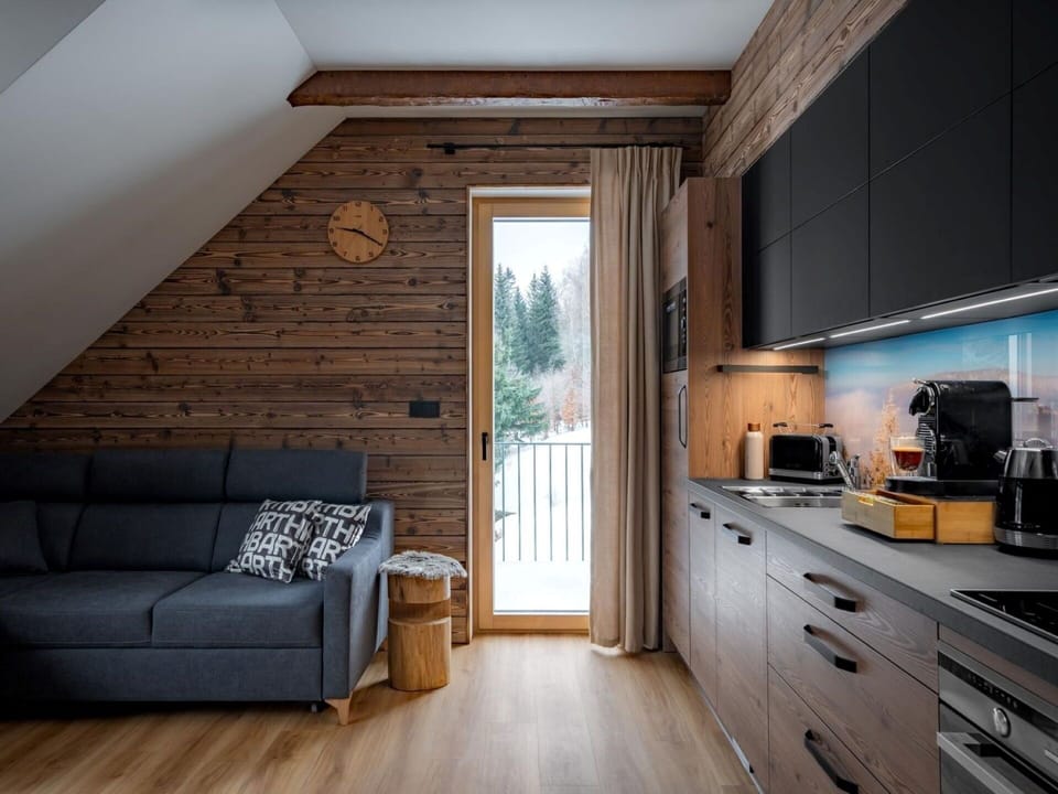 Wood, Furniture, Flooring, Home, Interior Design, Floor, Hardwood, Apartment, Wood Flooring, Wood Stain