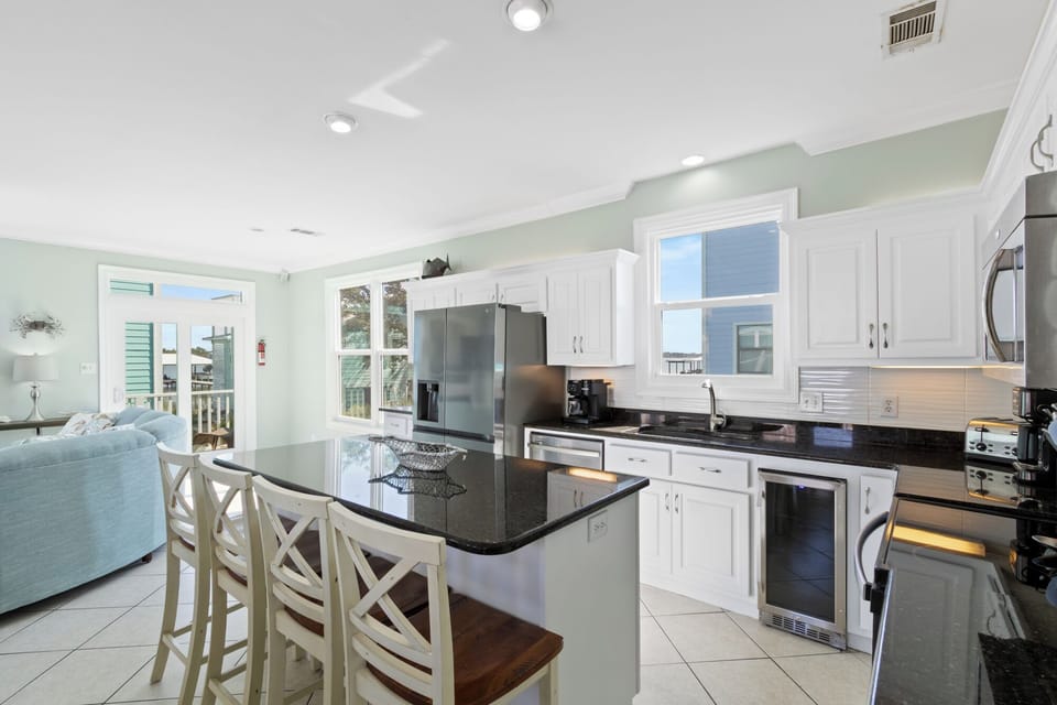 Kitchen Island and Chairs