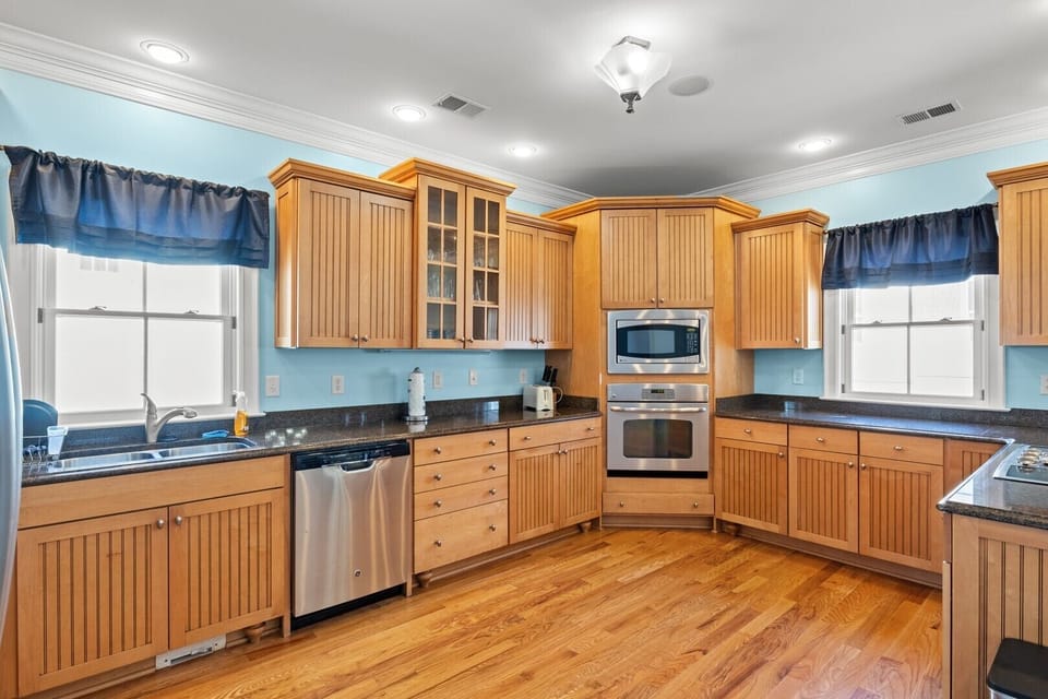 High Tide Hideaway Kitchen