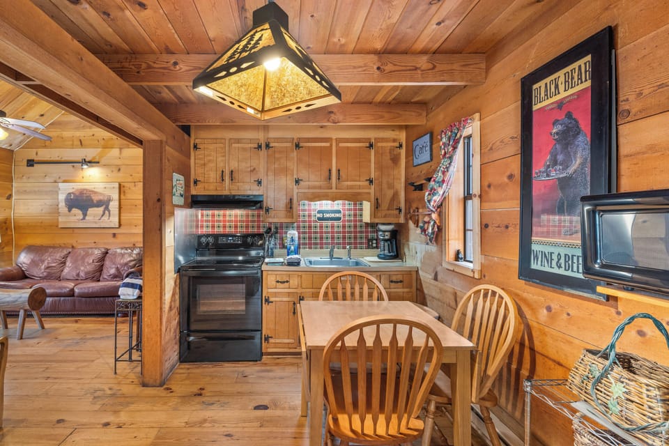 Kitchen Dining Area