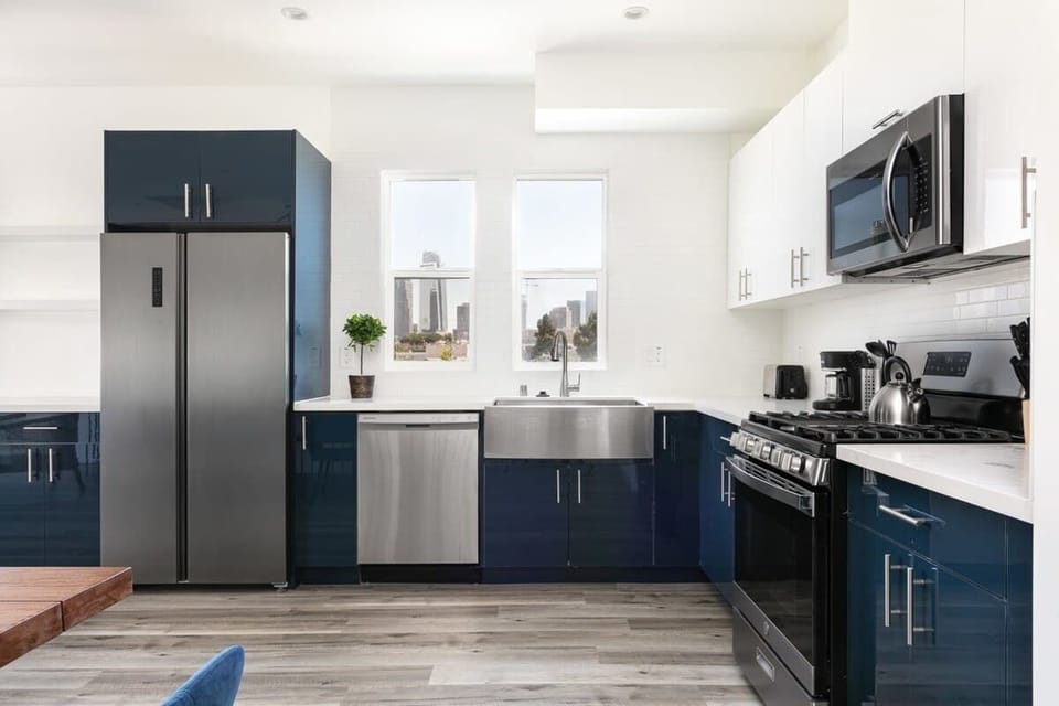 Fully Furnished Kitchen