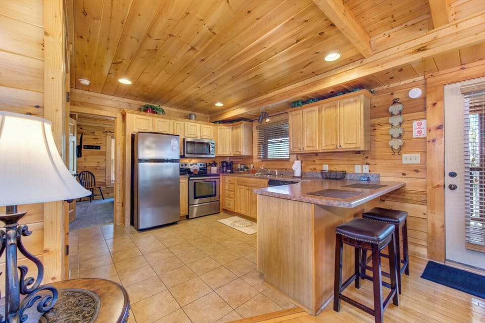 Blackberry Lodge's fully-equipped kitchen