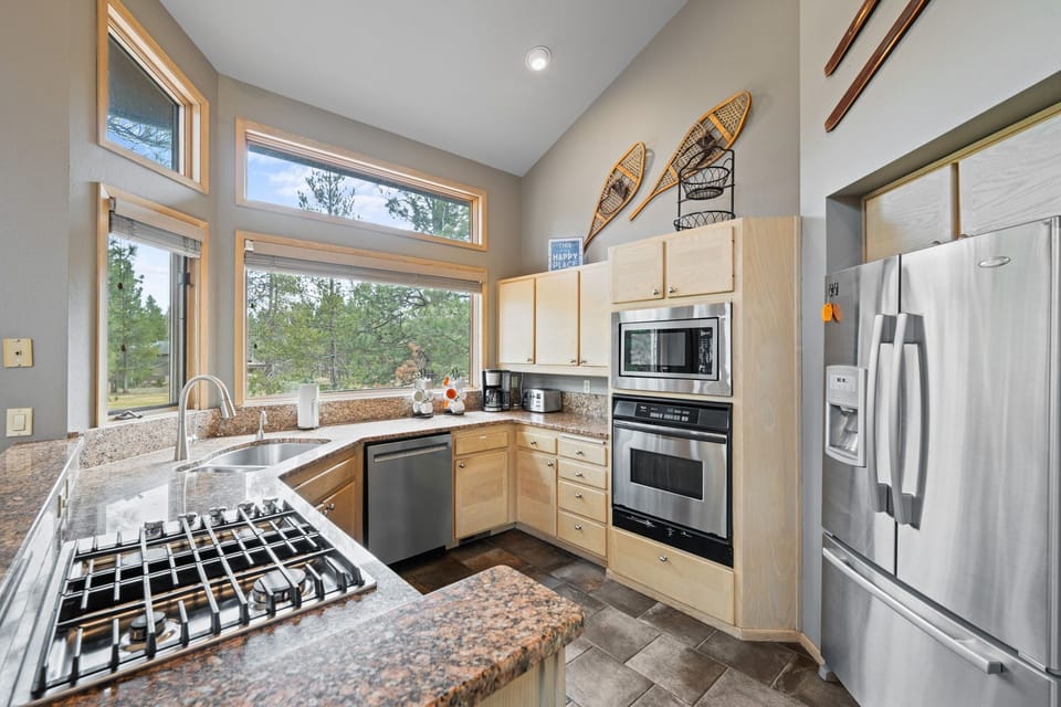 Kitchen - Main Level