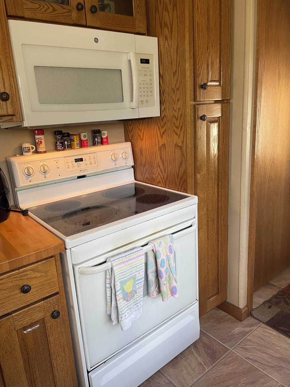 Kitchen with dishwasher, microwave, coffee maker, mini fridge and all basics