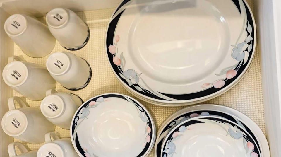 
Everything you need for fuss-free meals is provided here.
