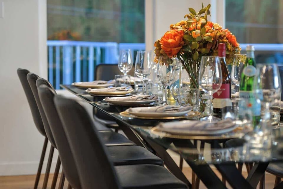Main level formal dining area.
