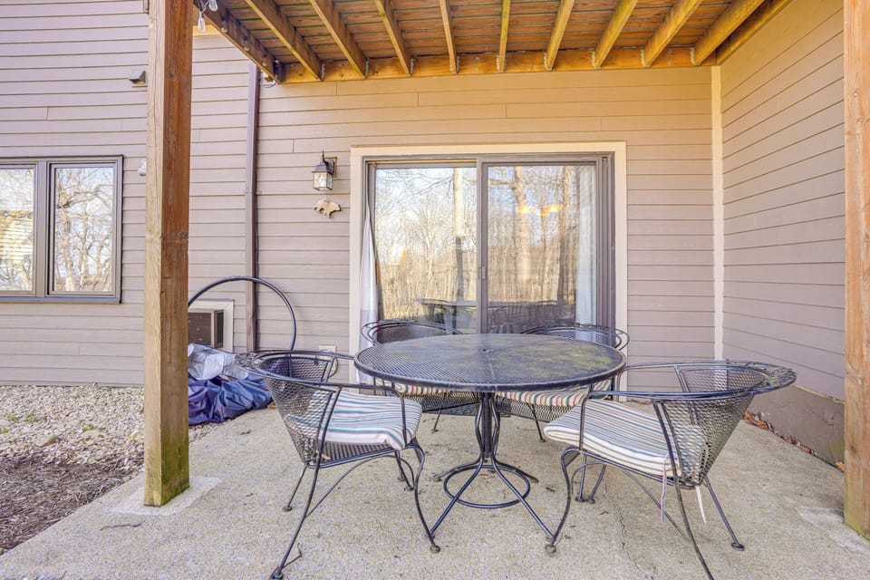 Private Patio | Golf Course View | Self Check-In