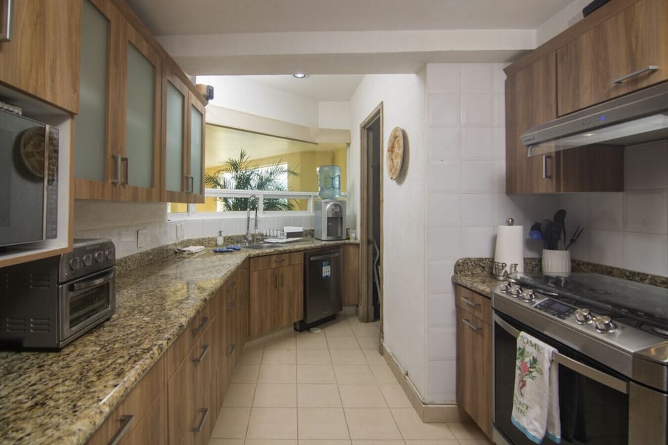 Fully equipped kitchen