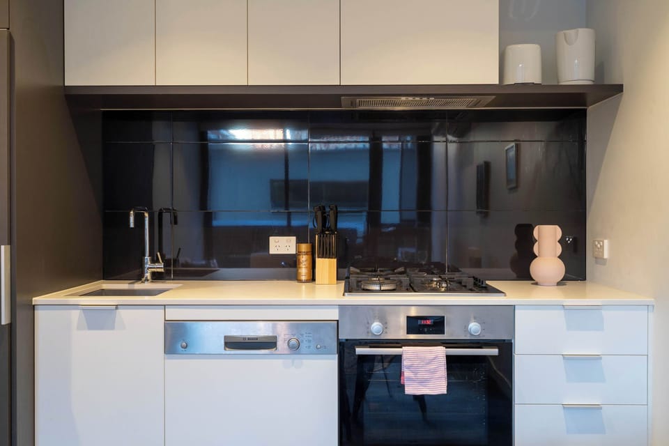 Full kitchen 