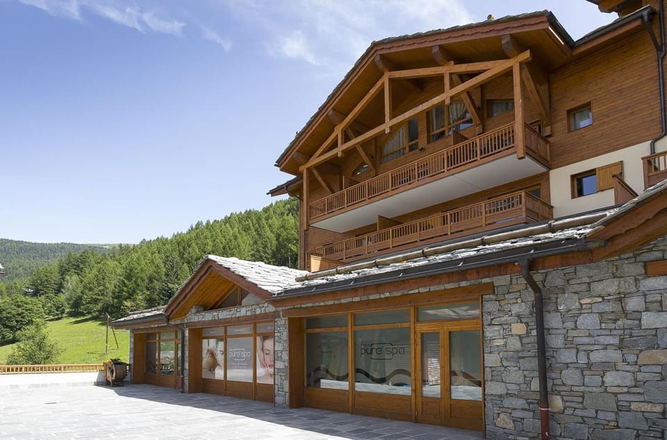 Holiday Home Exterior [summer]