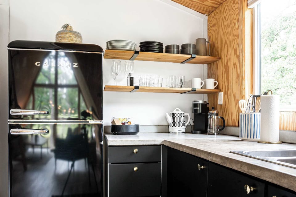 Fully stocked kitchen with s'mores kits provided. Keurig and french press available for however you like your morning coffee. 