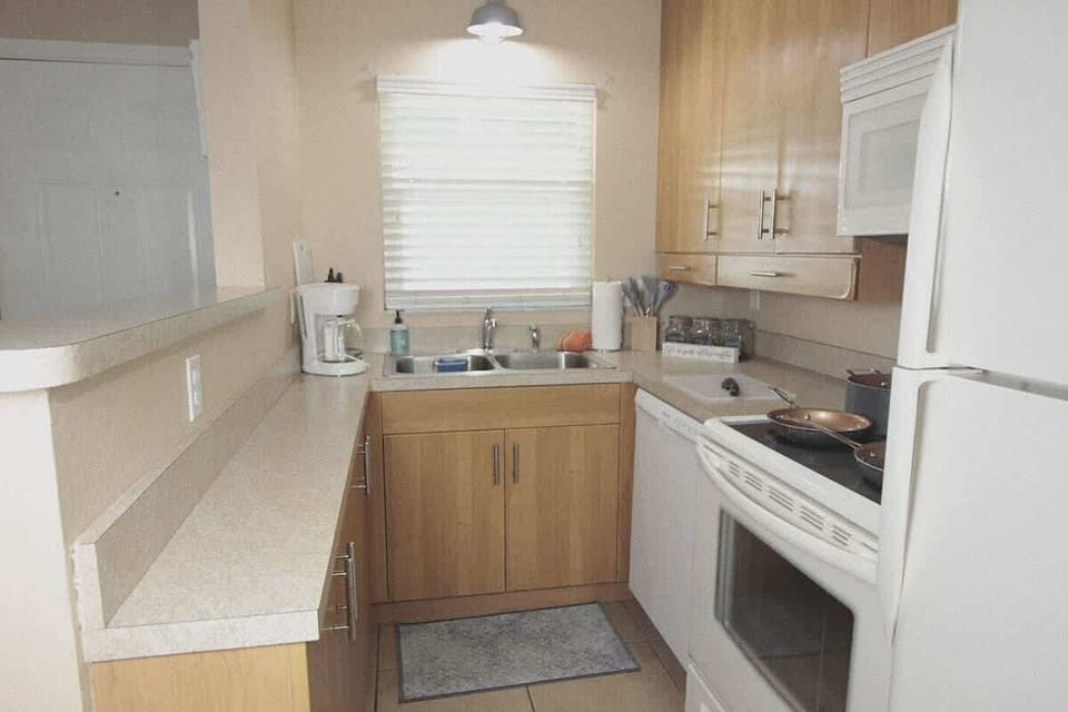 Fully equipped kitchen, ready for your cooking!