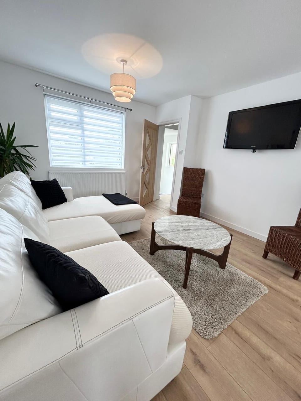 Living Room / Lounge