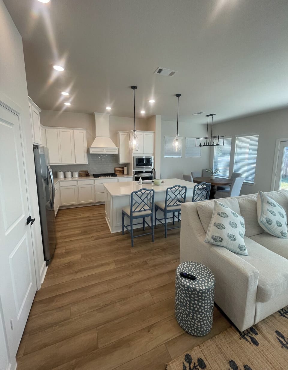 Open Concept Kitchen & Living Room 