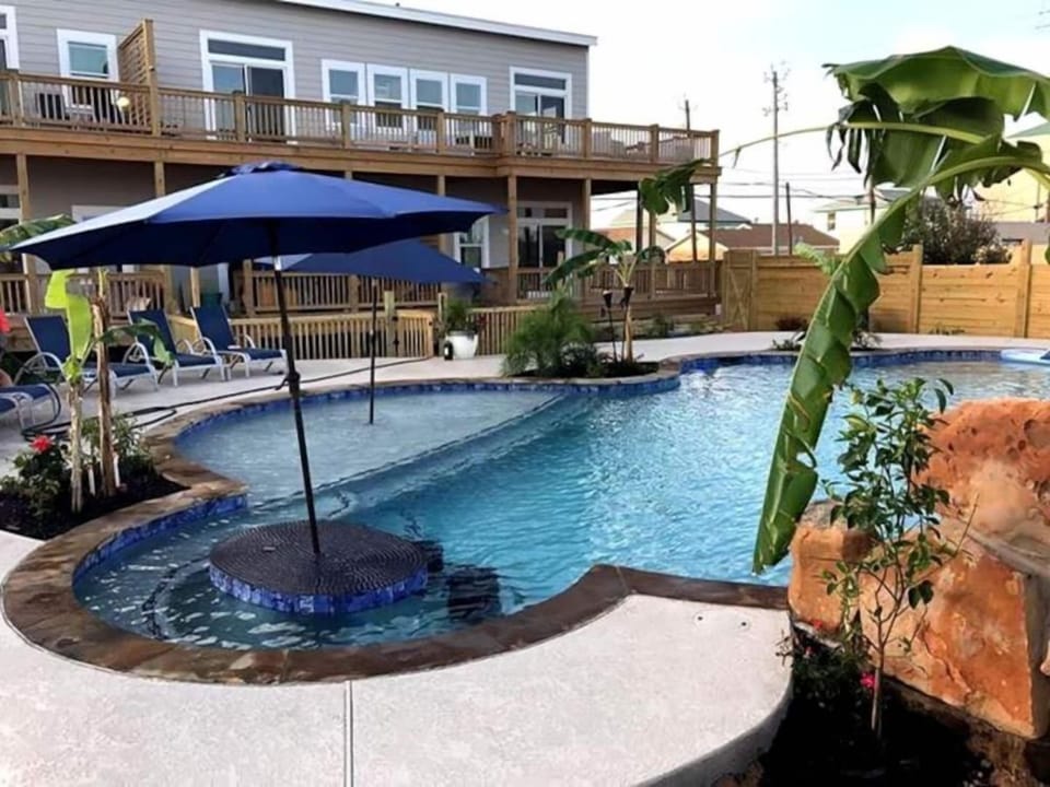 Resort style pool