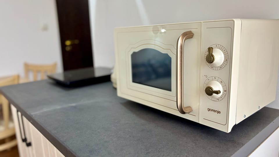 Microwave