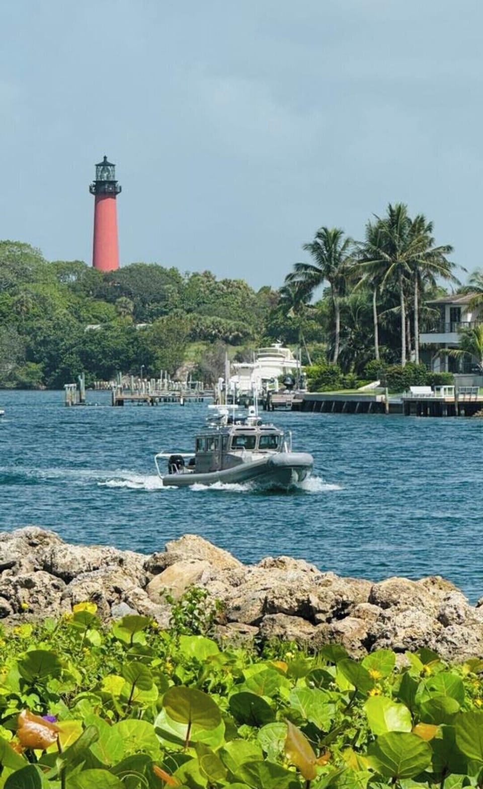 Famous for its turquoise waters, sandy beaches, and perfect for boating. Jupiter Inlet is truly a slice of paradise.