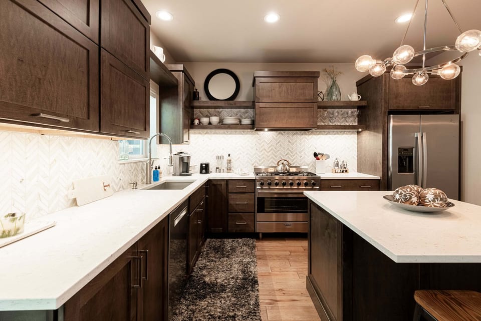 Fully Equipped Kitchen with Stainless Steel Appliances