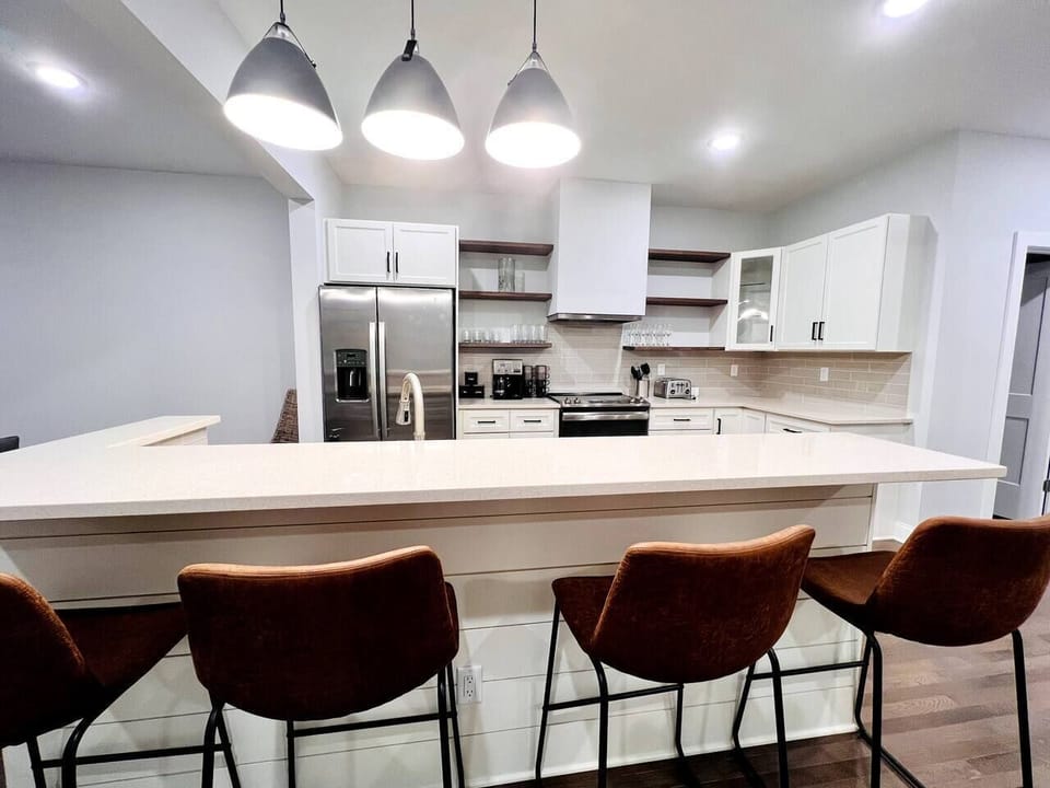 Hang out at the bar while you mingle over meals. 