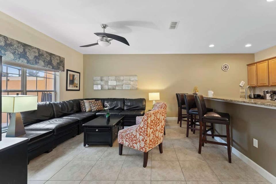 Relaxing and Cozy Living Room