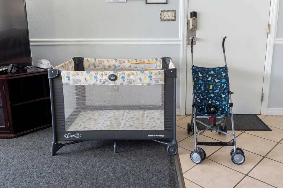 Complementary baby Items always available for guests use (sheets are not provided ) .