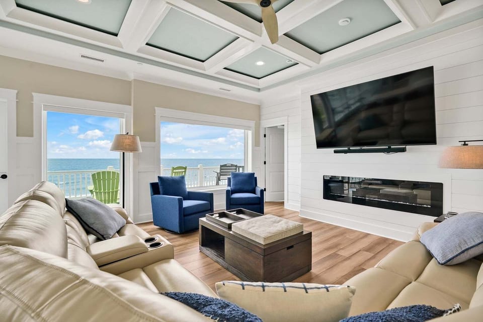 Living Room 
CG 6-5-25