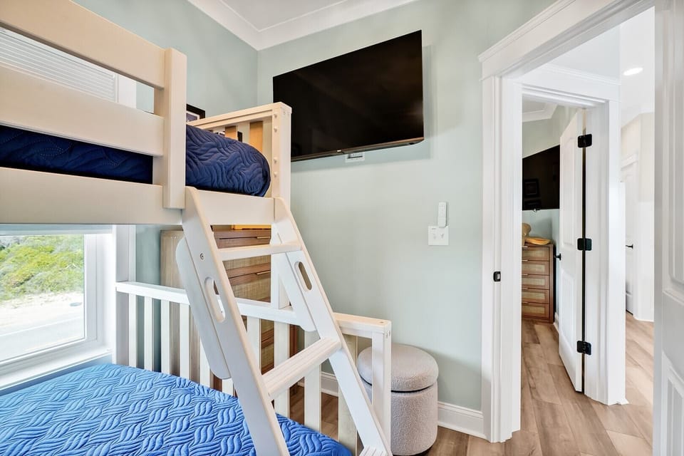 Bedroom 
CG 6-5-25