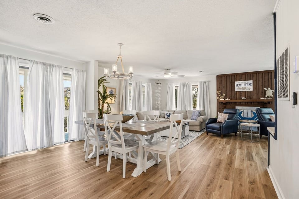 2nd Floor Dining Area