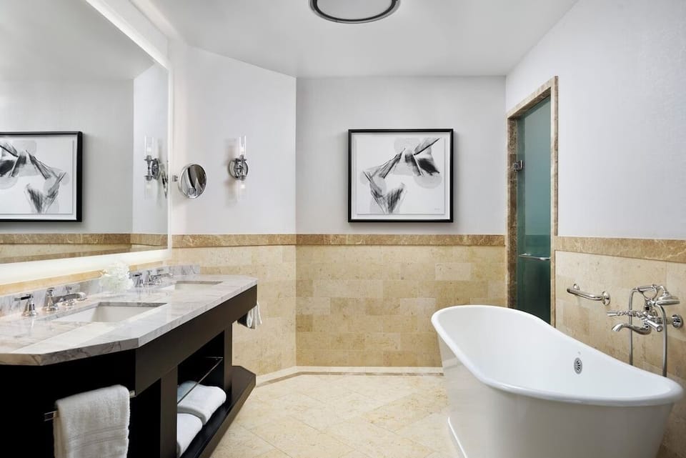 Two Double Room offers 2 Beds, Fireplace, Mini Bar, Separate Soaking Tub