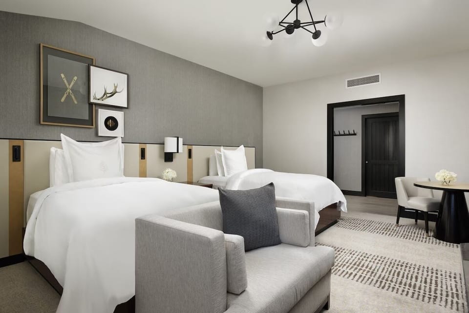Two Double Room offers 2 Beds, Fireplace, Mini Bar, Separate Soaking Tub