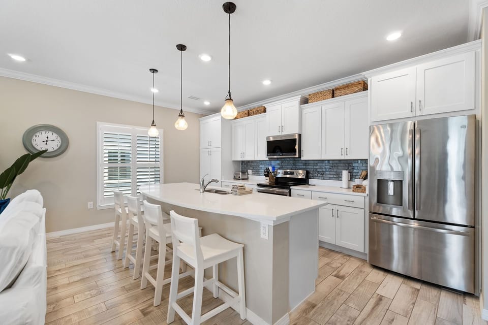 Kitchen island with bar seating