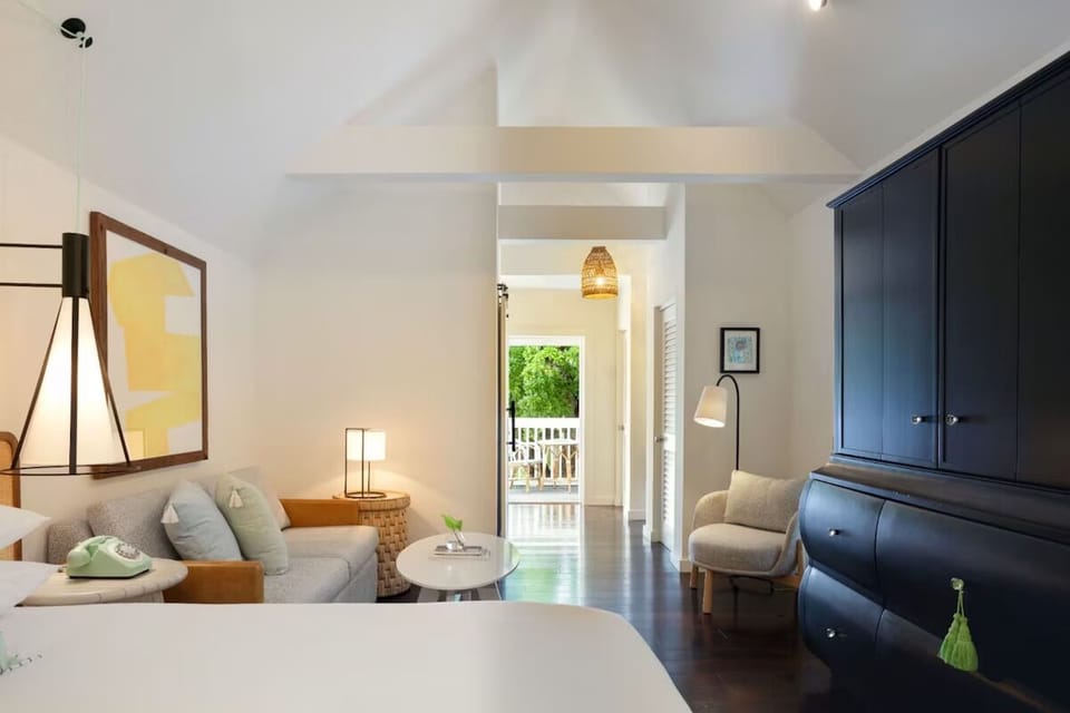 Linger over morning coffee in a calm, open lounge.