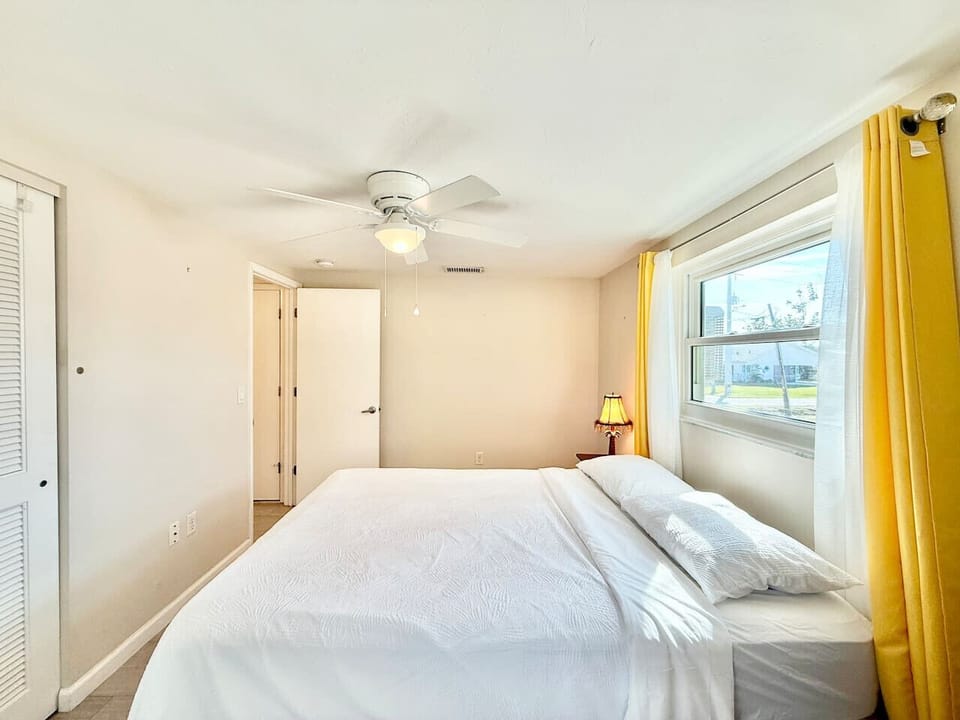 Guest Bedroom with Queen Bed