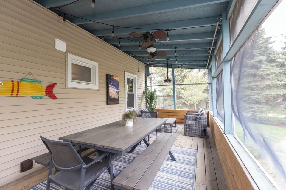 Welcome! Enjoy a meal on the screen porch