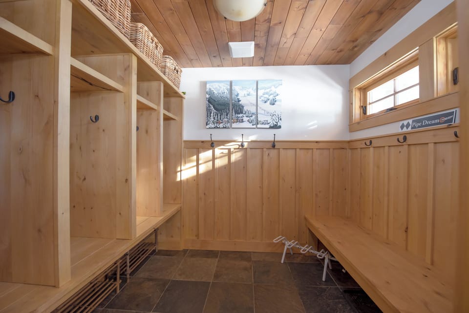 Ski Room off Entryway

