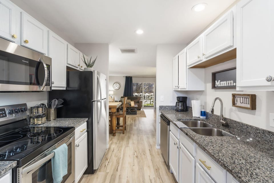 Our fully equipped kitchen has all the bells and whistles you need to cook up a storm and whip up your favorite recipes.