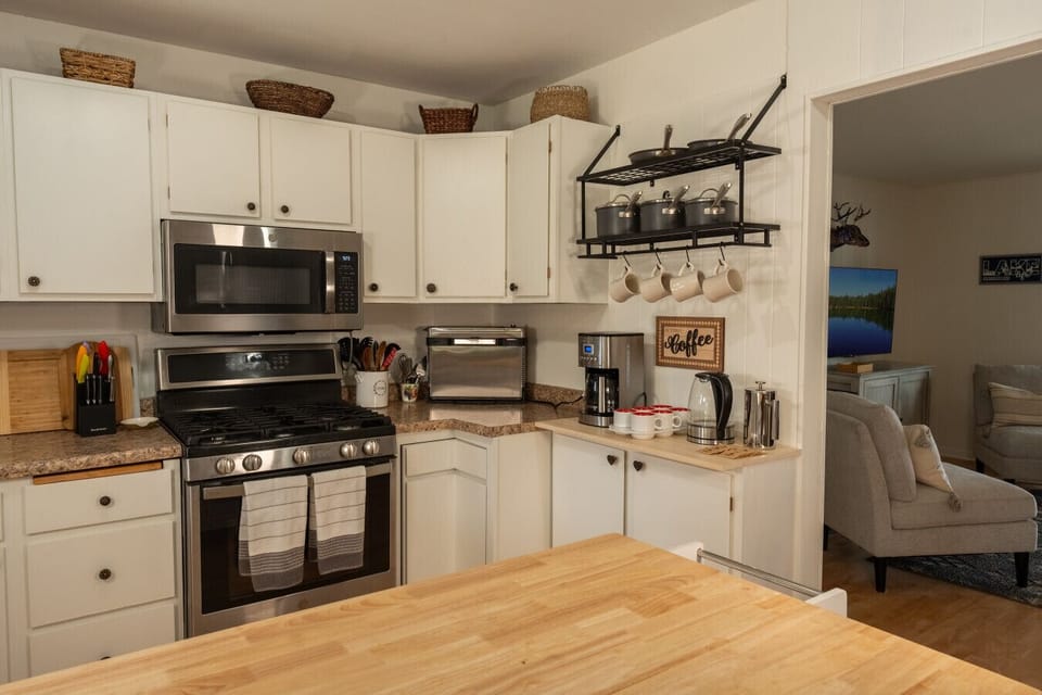 Fully Stocked Kitchen